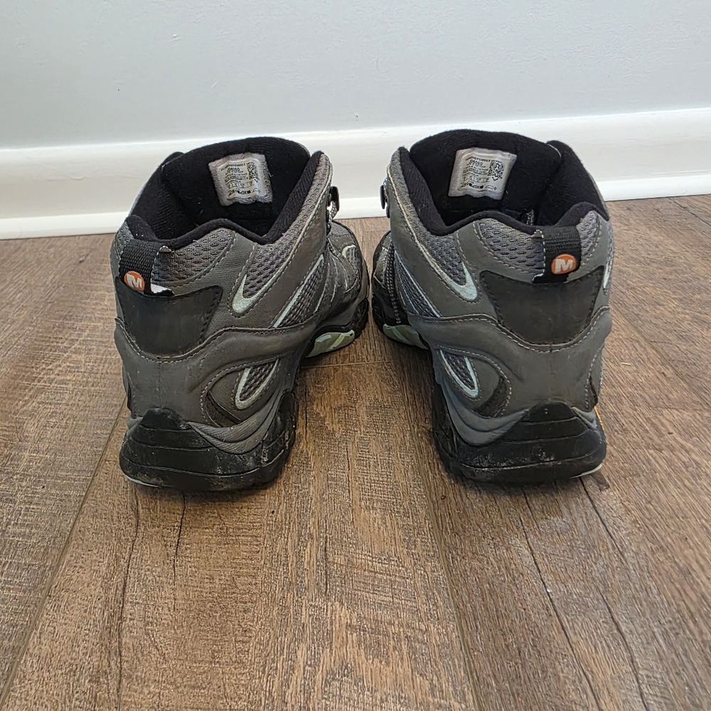 Merrell Women's Moab 2 Mid GTX Hiking Boot - Gray and Black - Picture 7 of 8